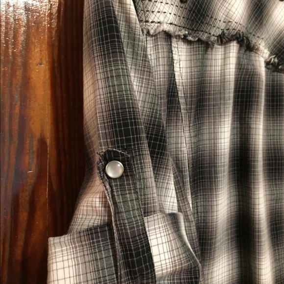 Harley-Davidson Plaid Button-Up - Picture 5 of 6